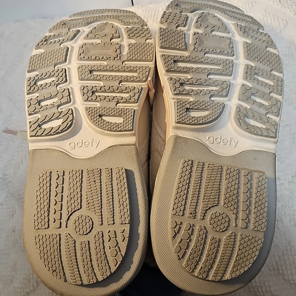 Gdefy Women's Comfort Sneakers in Cream and Gray - Picture 5 of 5
